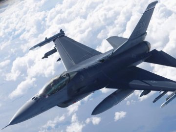 У Повітряних силах повідомили, скільки винищувачів F-16 потрібно Україні