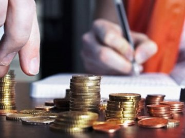 В Україні планують підвищити податки: кому доведеться більше платити