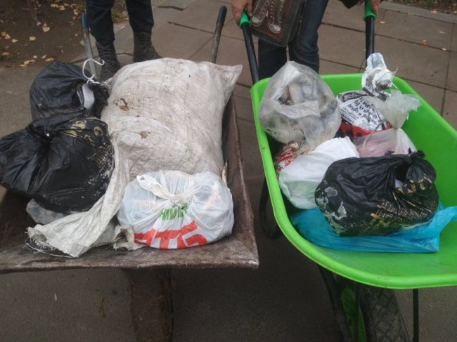 Рибпатруль передав понад 100 кг риби до Луцького зоопарку