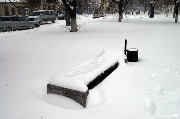 Як Луцьк замело снігом. ФОТО