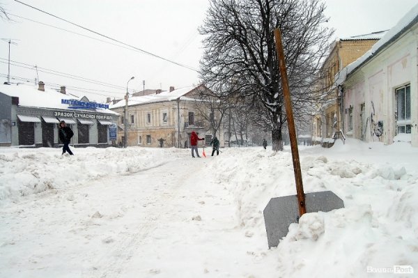 Як Луцьк замело снігом. ФОТО