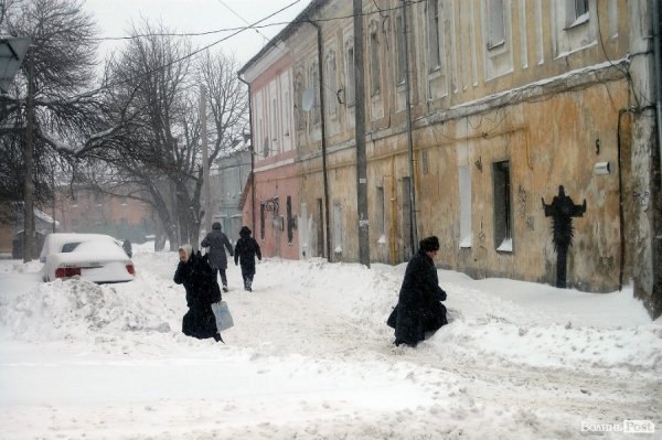 Як Луцьк замело снігом. ФОТО