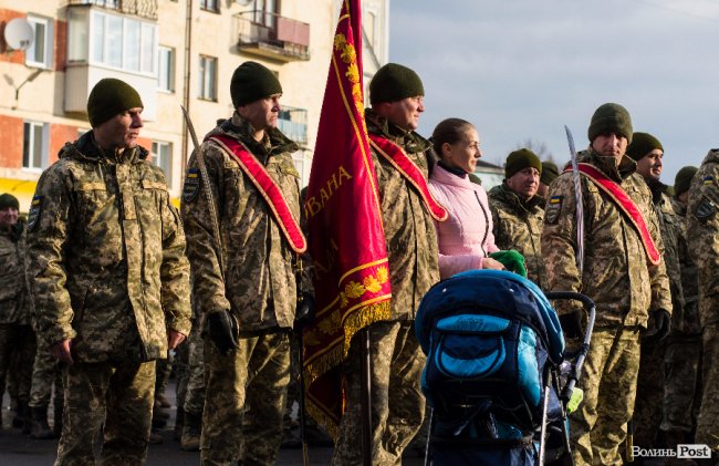 Нарешті вдома! 14-та бригада пройшла маршем у Володимирі. ФОТО