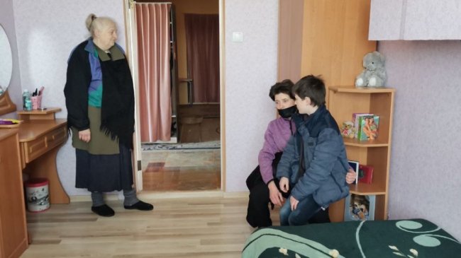 На Волині з адмінбудівлі, де був будинок сімейного типу, виселяють родину. ВІДЕО