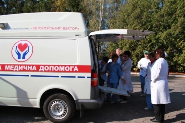 Новий автомобіль швидкої допомоги - на сторожі здоров'я в Локачах*