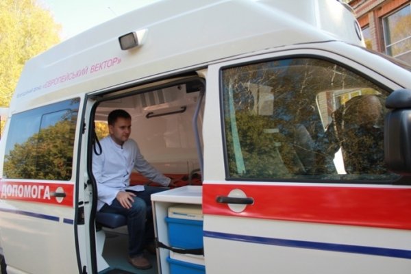 Новий автомобіль швидкої допомоги - на сторожі здоров'я в Локачах*