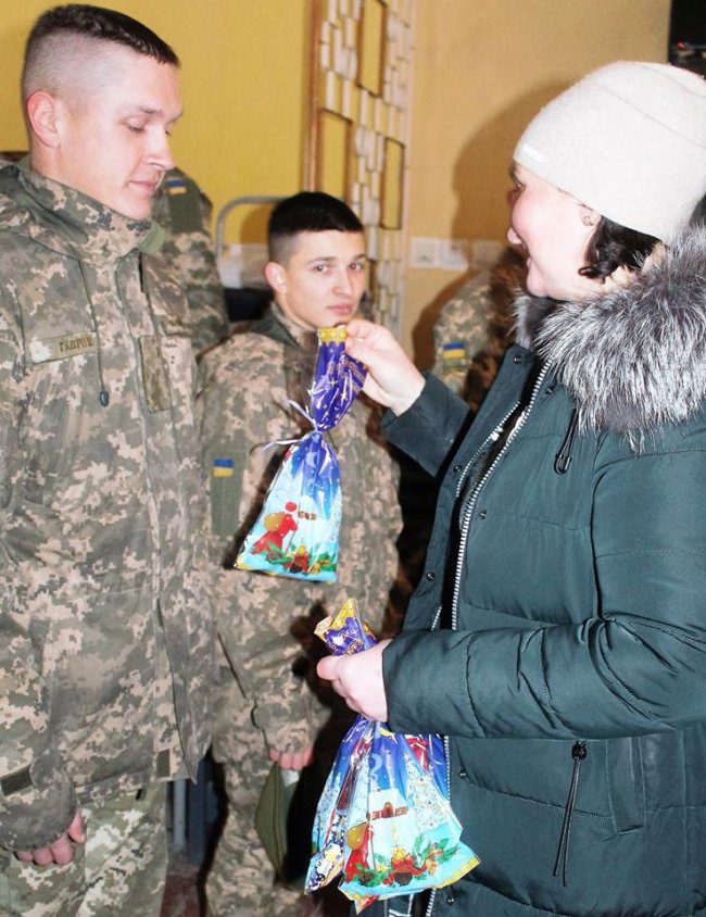 Як волинським військовим «підсолодили» Різдво. ФОТО
