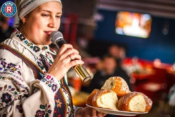 Андріївські вечорниці в луцькому діджей-кафе. ФОТО