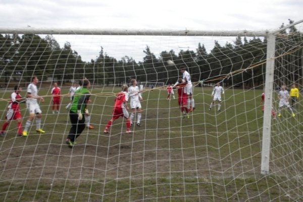 Як «Волинь» грала в футбол у Маневичах. ФОТО