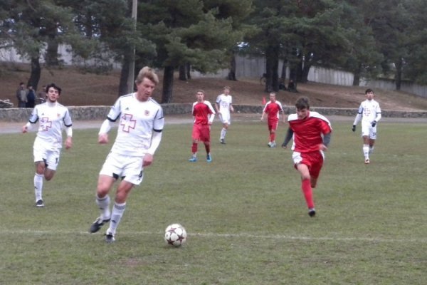 Як «Волинь» грала в футбол у Маневичах. ФОТО