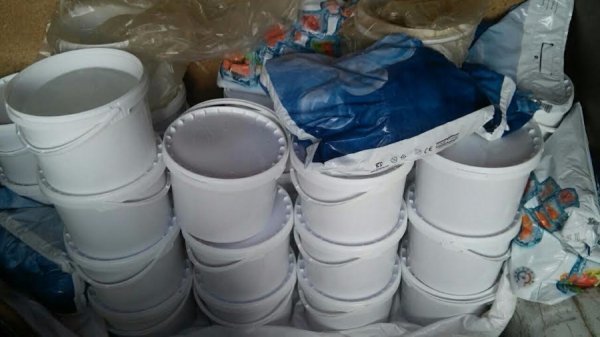 Понад 300 кілограмів ікри форелі хотіли перевезти через волинський кордон. ФОТО