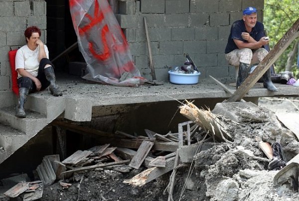 Сильні дощі в Європі змили дороги. ФОТО