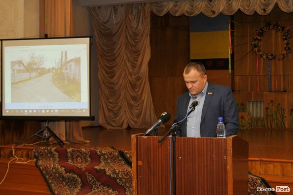 Нові дороги та чисті парки: Петро Нестерук відзвітував за рік роботи