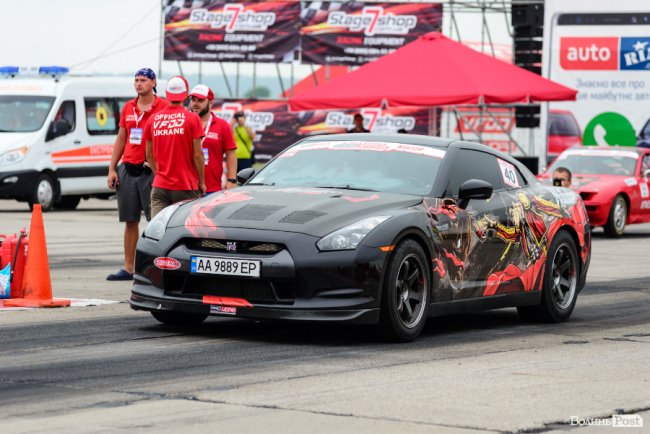 ФОТОРЕПОРТАЖ із наймасштабніших змагань із дрег-рейсингу у Луцьку