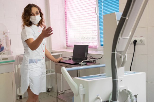 У луцькому пологовому будинку використовують новітню мобільну рентген систему. ФОТО