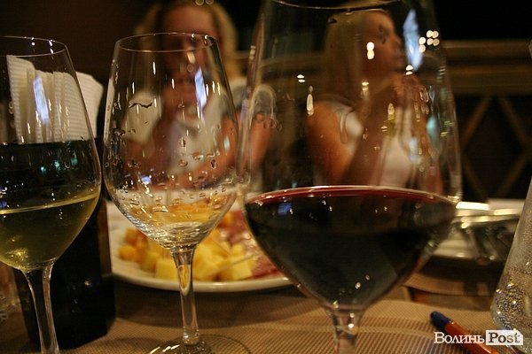 У Луцьку винороб презентував французькі вина. ФОТО