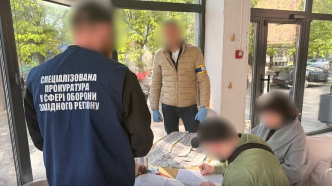 У Луцьку судили ексвійськового, який обіцяв чоловіку уникнути мобілізації за 6 тисяч доларів