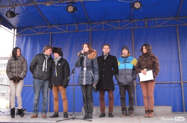 Луцький Євромайдан згортає сцену