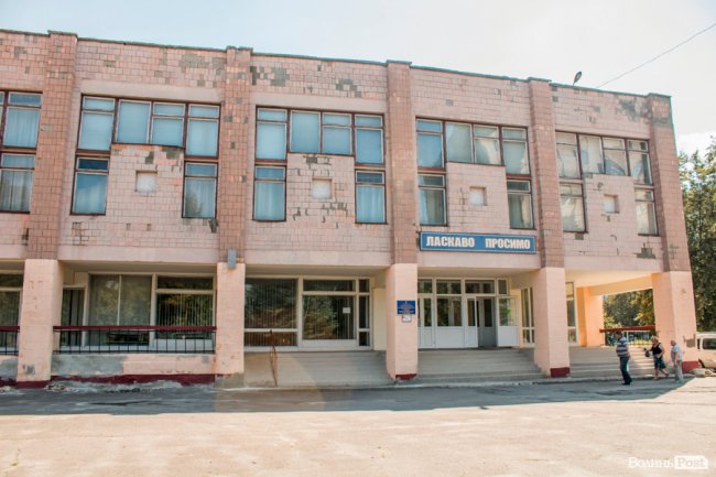 «Хто живе на ЛПЗ, тому у житті везе»: день на луцькому районі контрастів. ФОТО