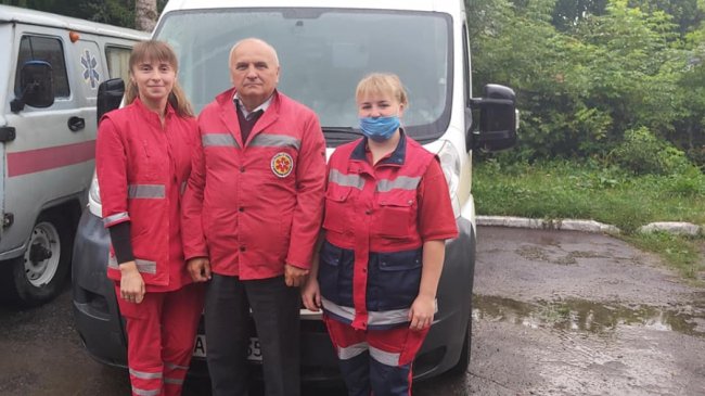 У селищі на Волині медики отримали новеньку «швидку». ФОТО