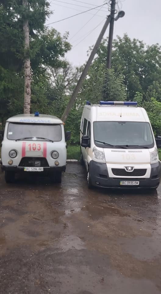 У селищі на Волині медики отримали новеньку «швидку». ФОТО