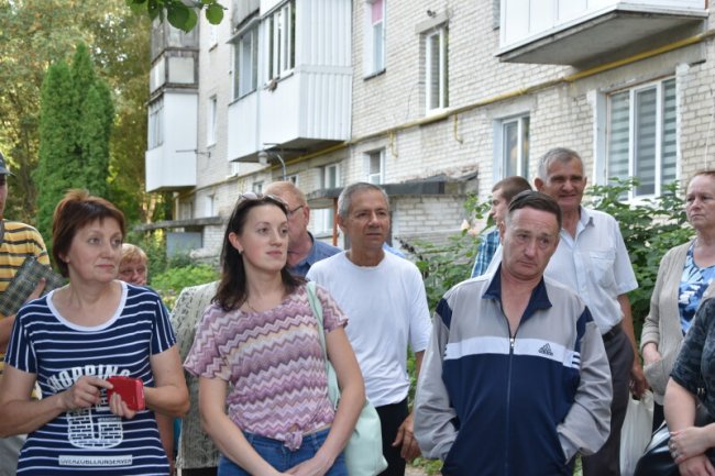 У Луцьку відремонтують прибудинкову територію за півтора мільйона гривень