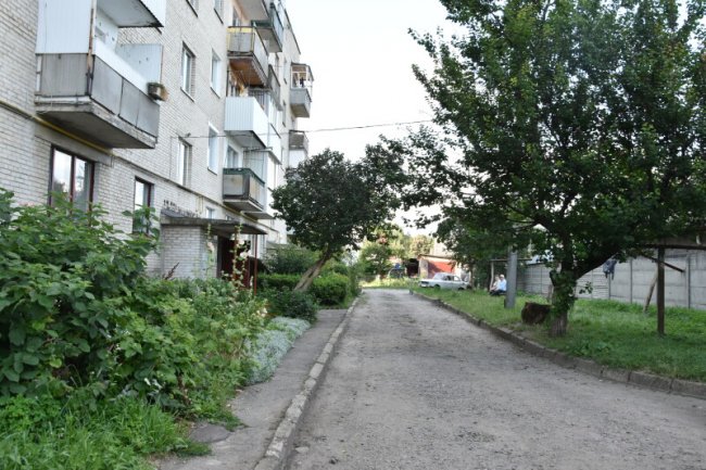 У Луцьку відремонтують прибудинкову територію за півтора мільйона гривень