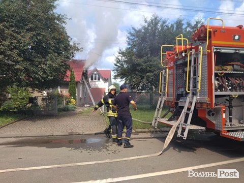 У Луцьку – пожежа у житловому будинку. ФОТО
