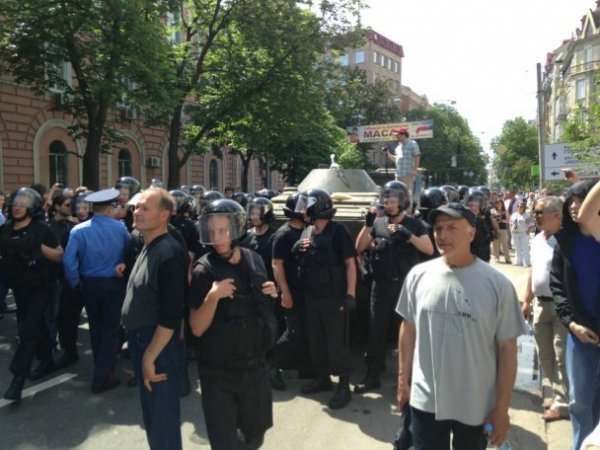 У центрі Києва ‒ масова бійка. ФОТО. ВІДЕО