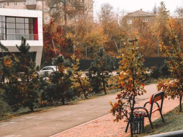 Атмосферні фото осені у луцькому «Сіті Парку»