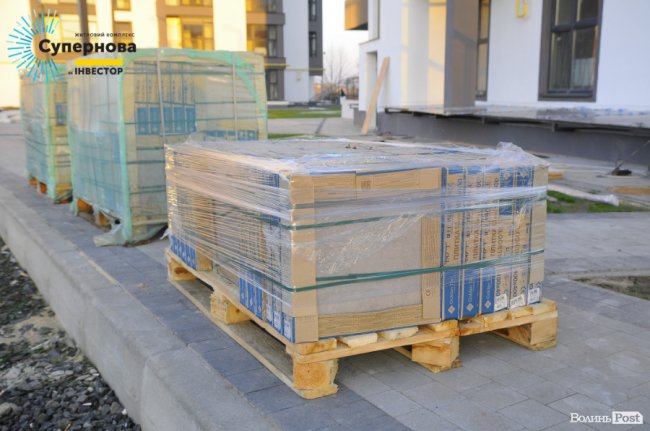 Звіт з будівництва ЖК «Супернова»: у четвертому будинку встановлюють вікна*