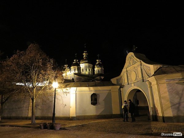 Банкова після побоїща. ФОТО