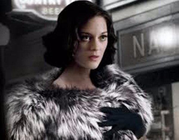 Заради кого Бред Піт може кинути Джолі. ФОТО