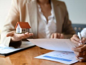 Будівельна компанія «Інвестор» хоче продавати квартири у лізинг*