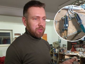 Кулони із гільз та бруківка зі срібла: луцький ювелір виготовляє унікальні прикраси