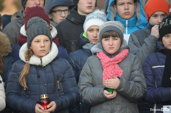 В луцькій школі, де навчався Рустам Хамраєв, відкрили пам’ятну дошку