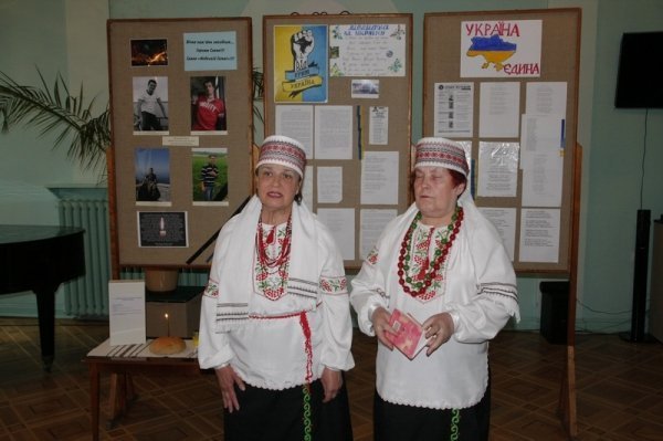 Антивоєнна акція в луцькому музеї. ФОТО