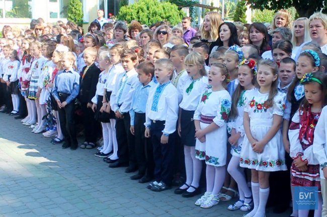 Останній дзвоник у Володимирі. ФОТО