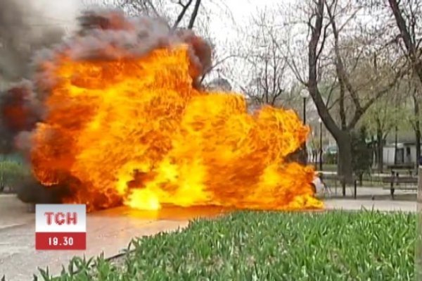 У Києві вибухнула автокавʼярня. ФОТО