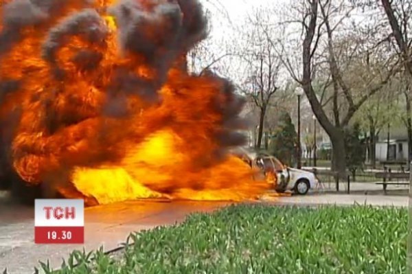 У Києві вибухнула автокавʼярня. ФОТО