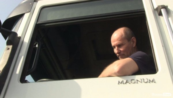 Кілометрові затори на Ягодин: в чому причина. ФОТО. ВІДЕО