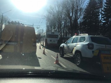 У Луцьку – ДТП за участю тролейбуса. ФОТО 