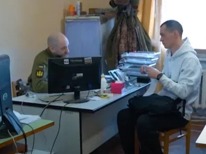 ТЦК почали оголошувати у розшук заброньованих чоловіків: кому це загрожує