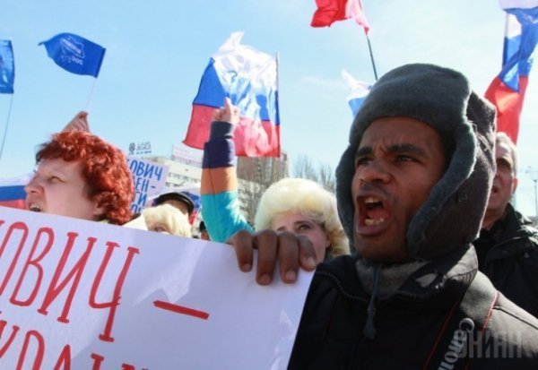 Як у Донецьку кликали Януковича на допомогу. ФОТО. ВІДЕО