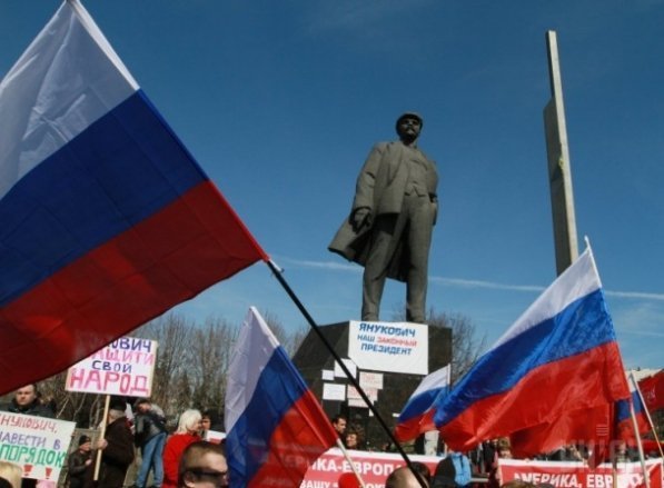 Як у Донецьку кликали Януковича на допомогу. ФОТО. ВІДЕО