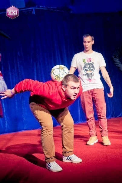 Фото футбольної вечірки в «трьошці»