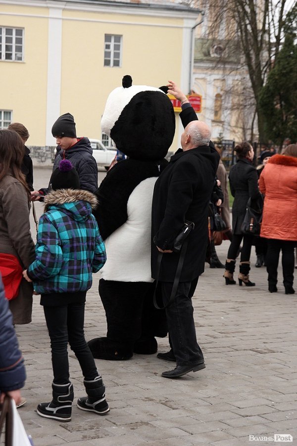Як Луцьк вшановував жертв Голодомору. ФОТО