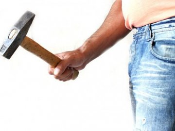 У Маріуполі фельдшеру, який вбив безхатченка, дали 7 років тюрми