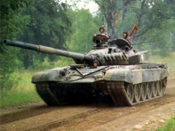 З Росії в Україну прориваються танки