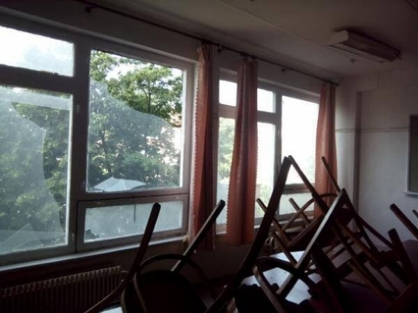 У Слов'янську люди живуть в бомбосховищах. ФОТО. ВІДЕО